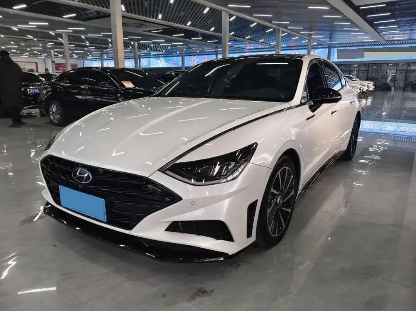 2020 Hyundai Sonata 2.0T 240HP L4 8AT