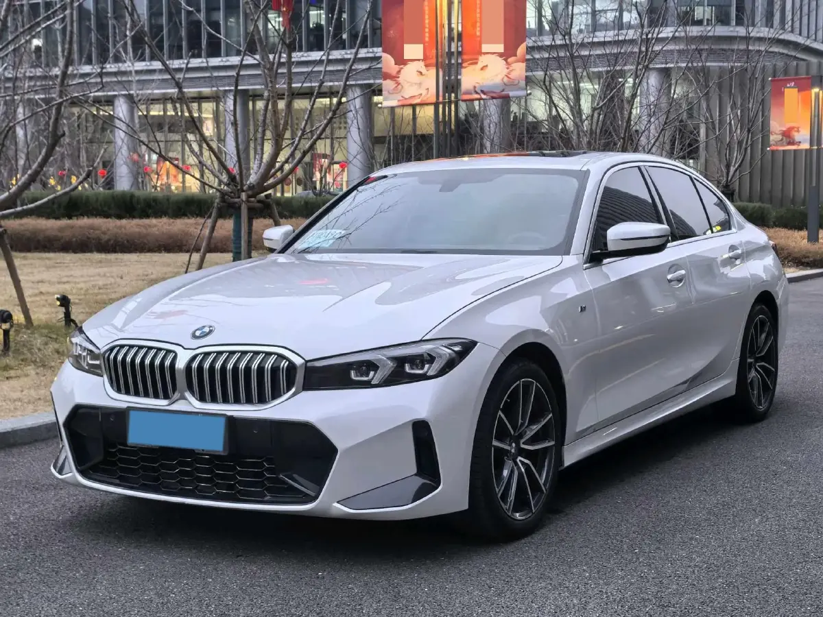 2024 BMW 3 Series 2.0T 156HP L4 8AT