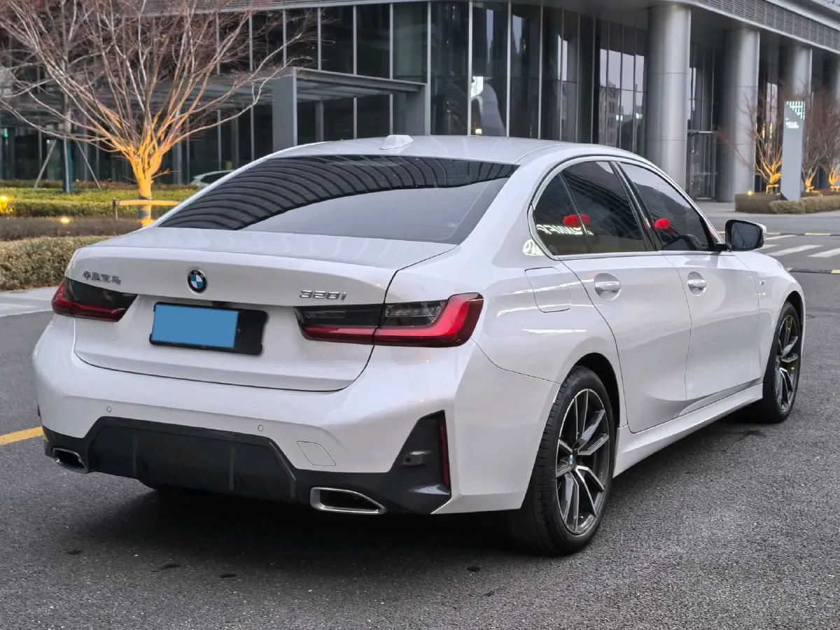 2024 BMW 3 Series 2.0T 156HP L4 8AT,autocango,china used car exporter,china ev exporter,chinese used car exporter,chinese used ev exporter