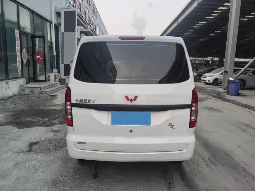 2021 WuLing HongGuang V 1.5L 99HP L4 6MT,autocango,china used car exporter,china ev exporter,chinese used car exporter,chinese used ev exporter