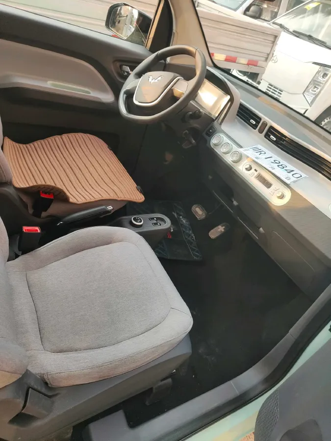 2020 WuLing HongGuang MINI EV BEV 9KWH,autocango,china used car exporter,china ev exporter,chinese used car exporter,chinese used ev exporter