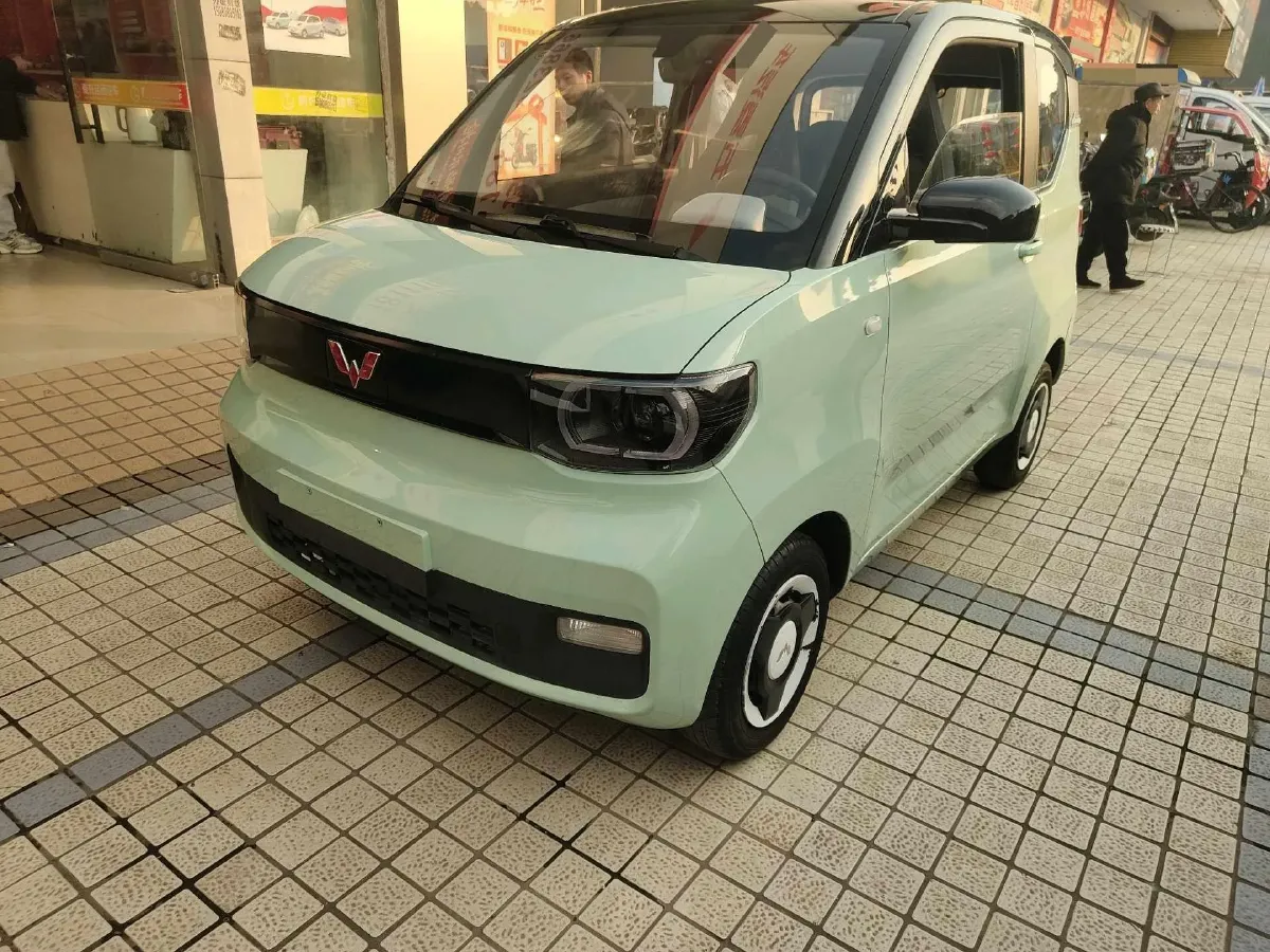 2020 WuLing HongGuang MINI EV BEV 9KWH,autocango,china used car exporter,china ev exporter,chinese used car exporter,chinese used ev exporter