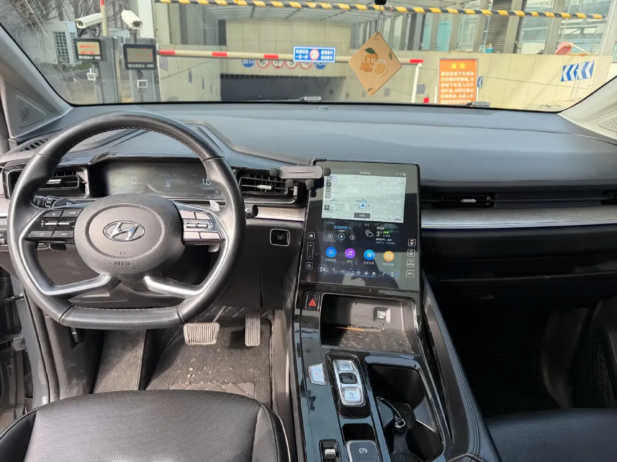 2021 Hyundai Custo 2.0T 236HP L4 8AT,autocango,china used car exporter,china ev exporter,chinese used car exporter,chinese used ev exporter