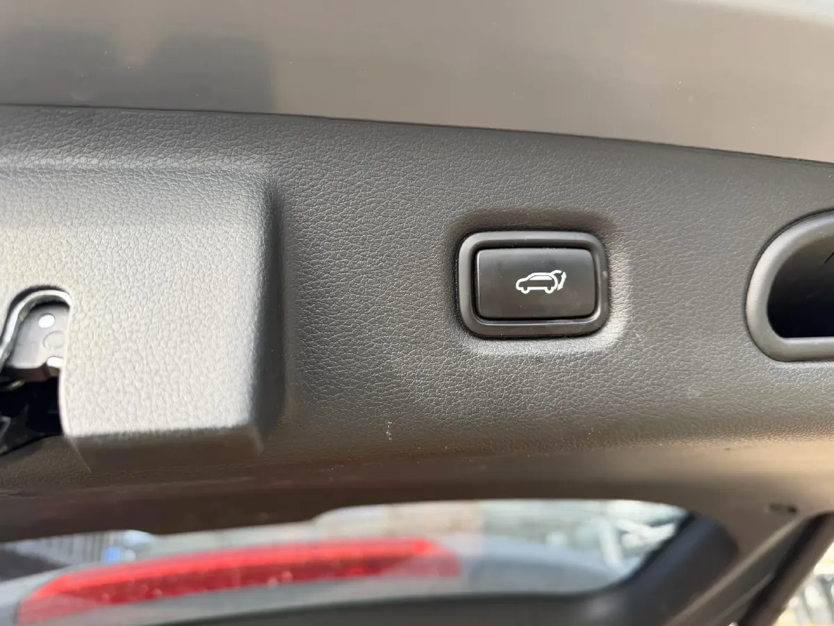 2021 Hyundai Custo 2.0T 236HP L4 8AT,autocango,china used car exporter,china ev exporter,chinese used car exporter,chinese used ev exporter