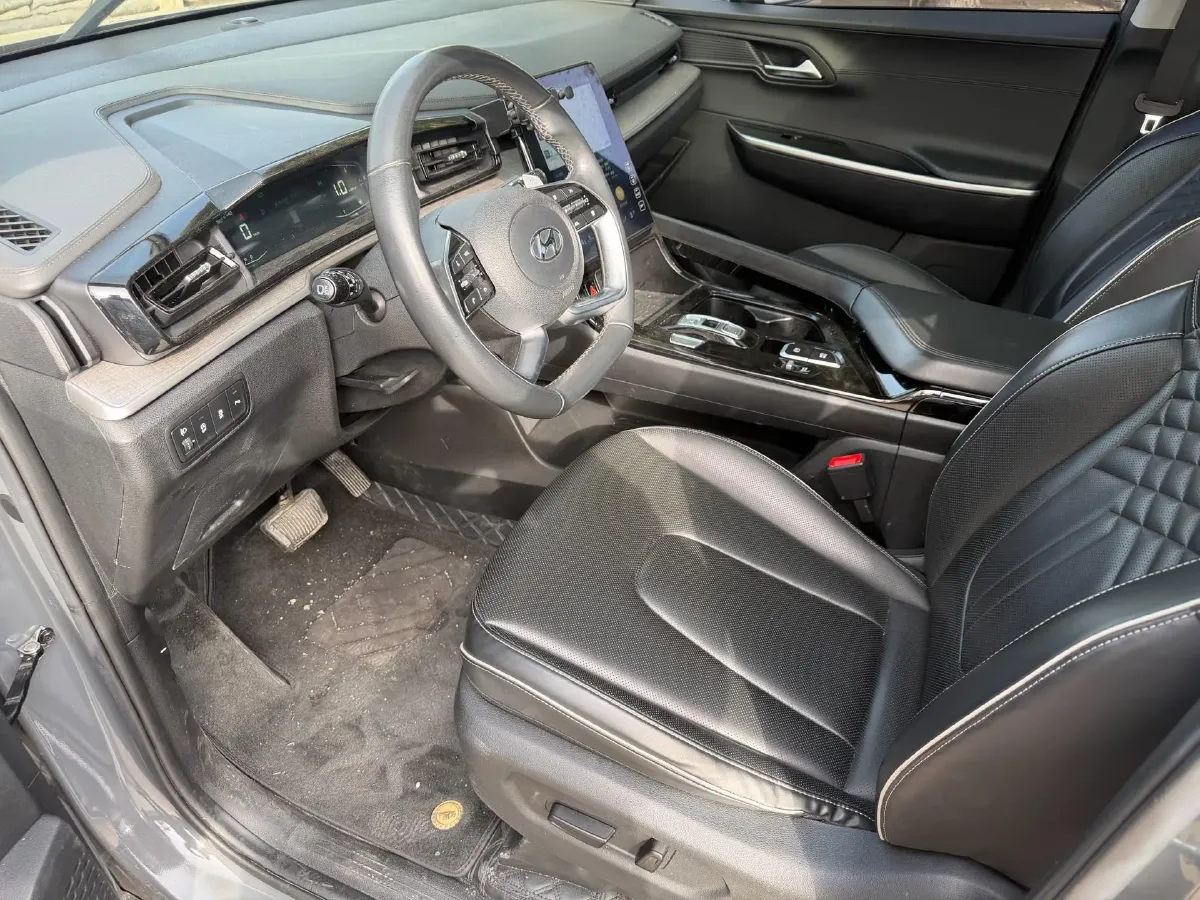 2021 Hyundai Custo 2.0T 236HP L4 8AT,autocango,china used car exporter,china ev exporter,chinese used car exporter,chinese used ev exporter