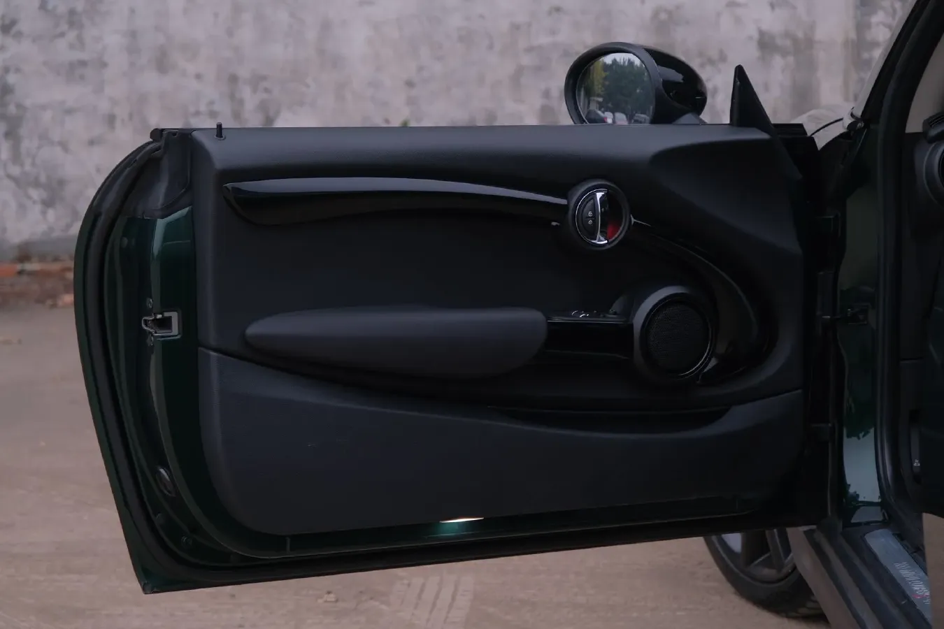 2017 MINI MINI 2.0T 192HP L4 6AT,autocango,china used car exporter,china ev exporter,chinese used car exporter,chinese used ev exporter