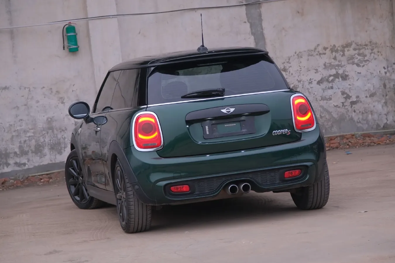 2017 MINI MINI 2.0T 192HP L4 6AT,autocango,china used car exporter,china ev exporter,chinese used car exporter,chinese used ev exporter