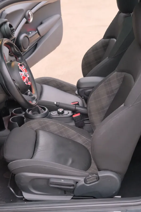 2017 MINI MINI 2.0T 192HP L4 6AT,autocango,china used car exporter,china ev exporter,chinese used car exporter,chinese used ev exporter