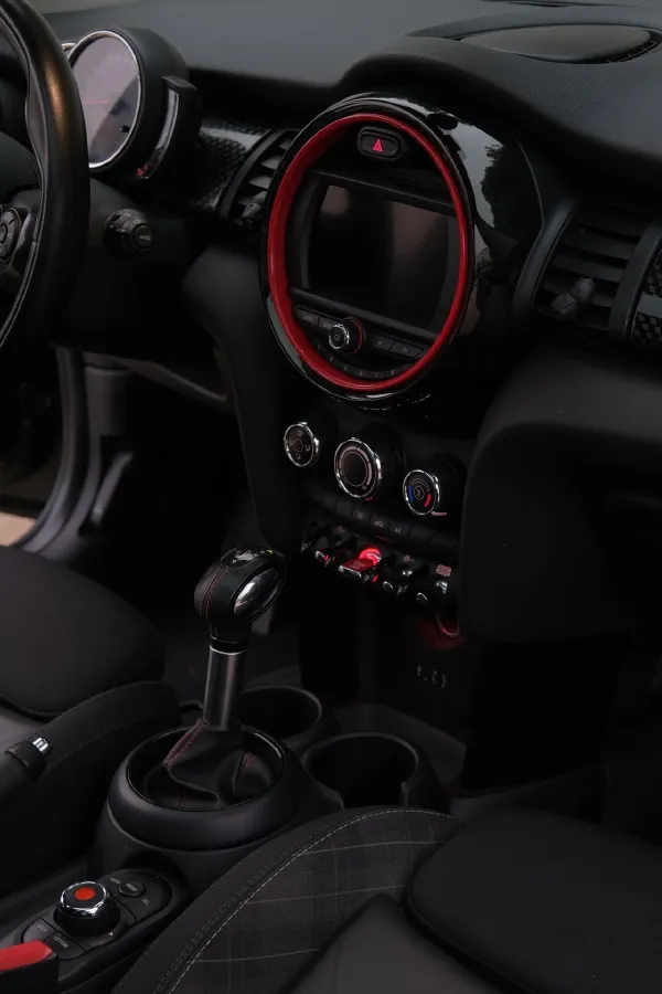 2017 MINI MINI 2.0T 192HP L4 6AT,autocango,china used car exporter,china ev exporter,chinese used car exporter,chinese used ev exporter