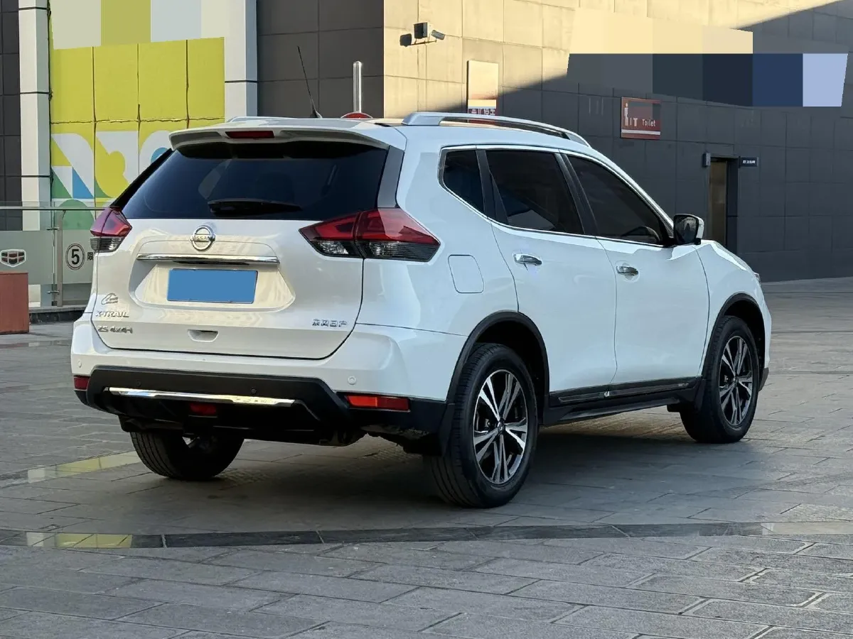 2021 Nissan X-Trail 2.5L 181HP L4 CVT,autocango,china used car exporter,china ev exporter,chinese used car exporter,chinese used ev exporter