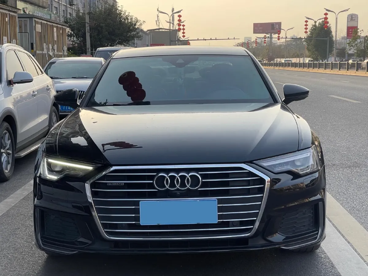 2021 Audi A6L 2.0T 224HP L4 7DCT,autocango,china used car exporter,china ev exporter,chinese used car exporter,chinese used ev exporter