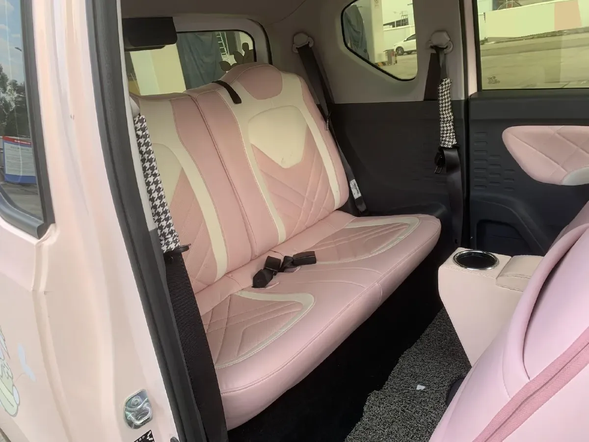 2022 WuLing HongGuang MINI EV BEV 9KWH,autocango,china used car exporter,china ev exporter,chinese used car exporter,chinese used ev exporter