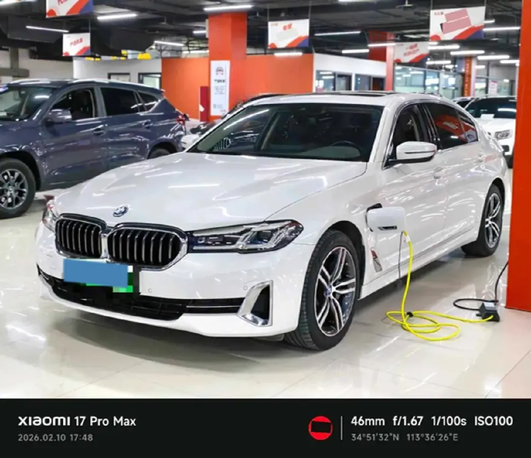 2022 BMW 5 Series 2.0T 184HP L4 8AT PHEV 17.7KWH