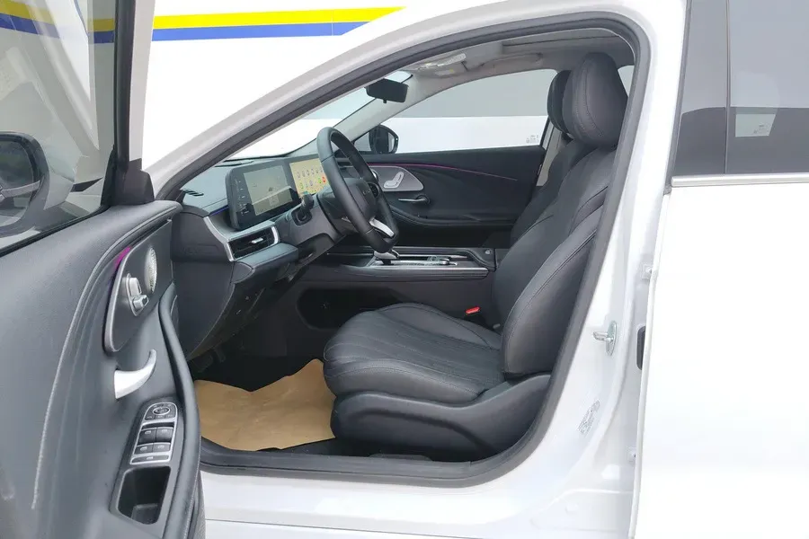 2024 Fulwin FulwinA8 1.5T 156HP L4 1DHT PHEV 18.3KWH,autocango,china used car exporter,china ev exporter,chinese used car exporter,chinese used ev exporter