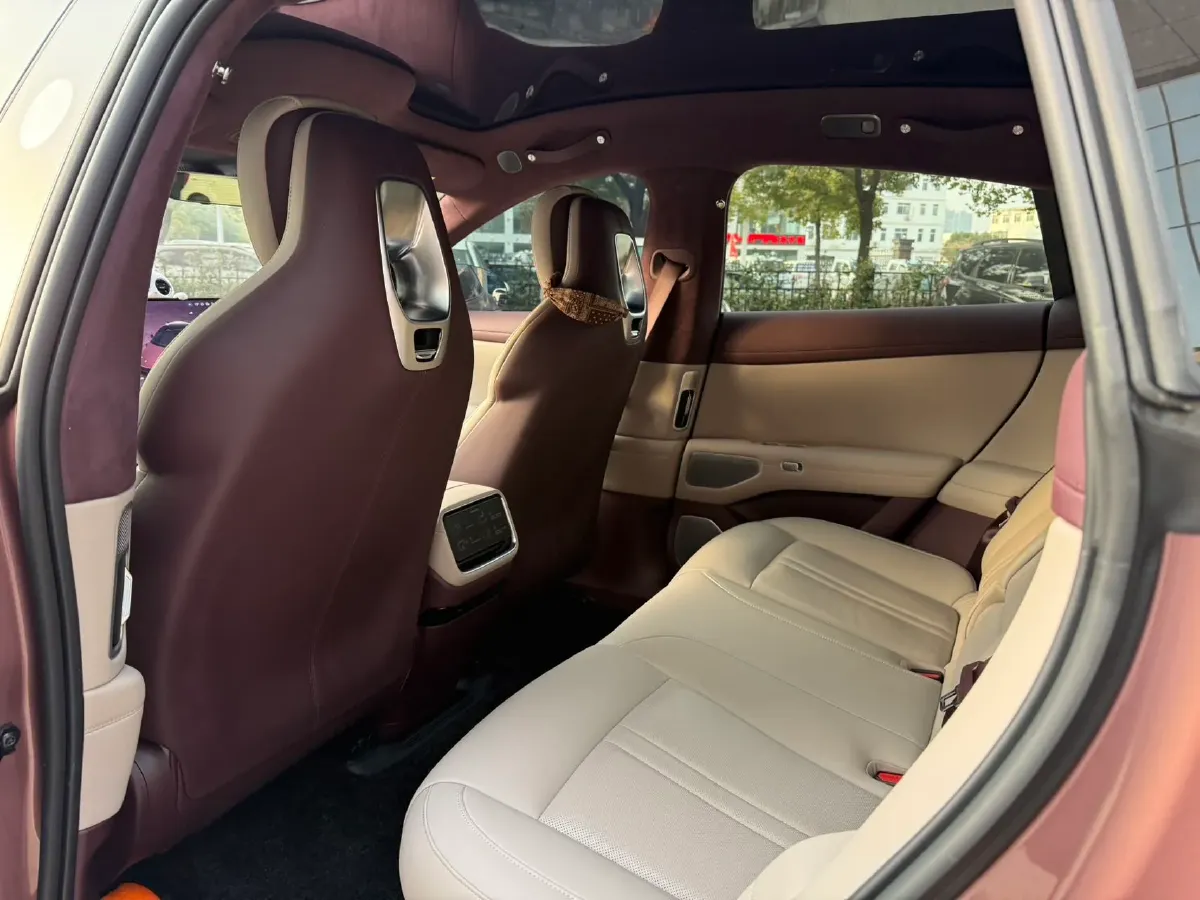 2025 MI YU7 BEV 101.7KWH,autocango,china used car exporter,china ev exporter,chinese used car exporter,chinese used ev exporter