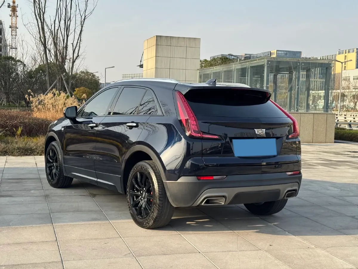 2021 Cadillac XT4 2.0T 237HP L4 9AT,autocango,china used car exporter,china ev exporter,chinese used car exporter,chinese used ev exporter