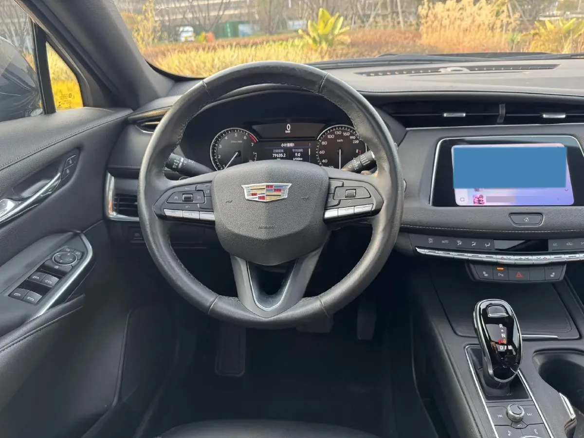 2021 Cadillac XT4 2.0T 237HP L4 9AT,autocango,china used car exporter,china ev exporter,chinese used car exporter,chinese used ev exporter