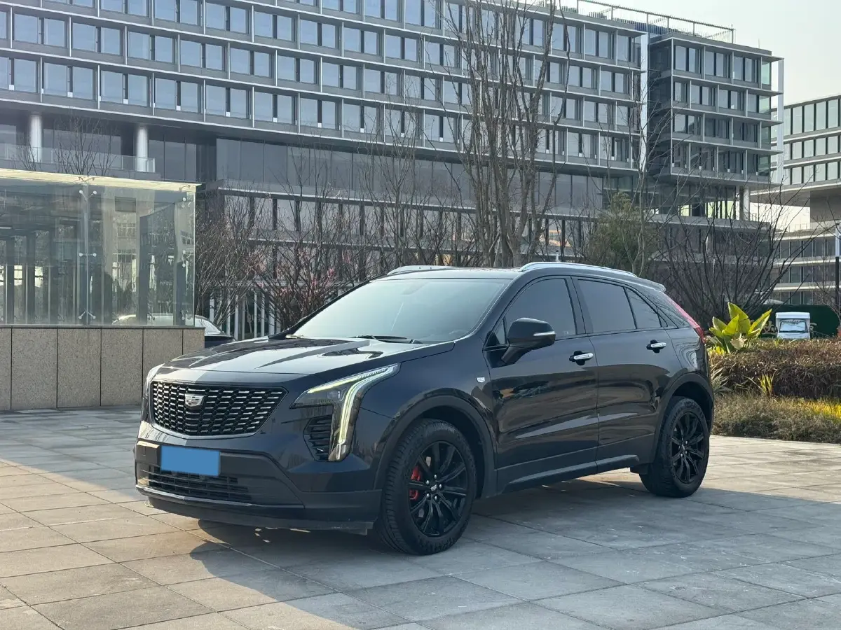 2021 Cadillac XT4 2.0T 237HP L4 9AT