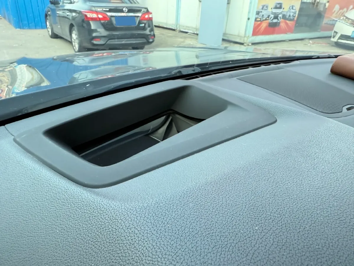 2021 BMW X3 2.0T 252HP L4 8AT,autocango,china used car exporter,china ev exporter,chinese used car exporter,chinese used ev exporter