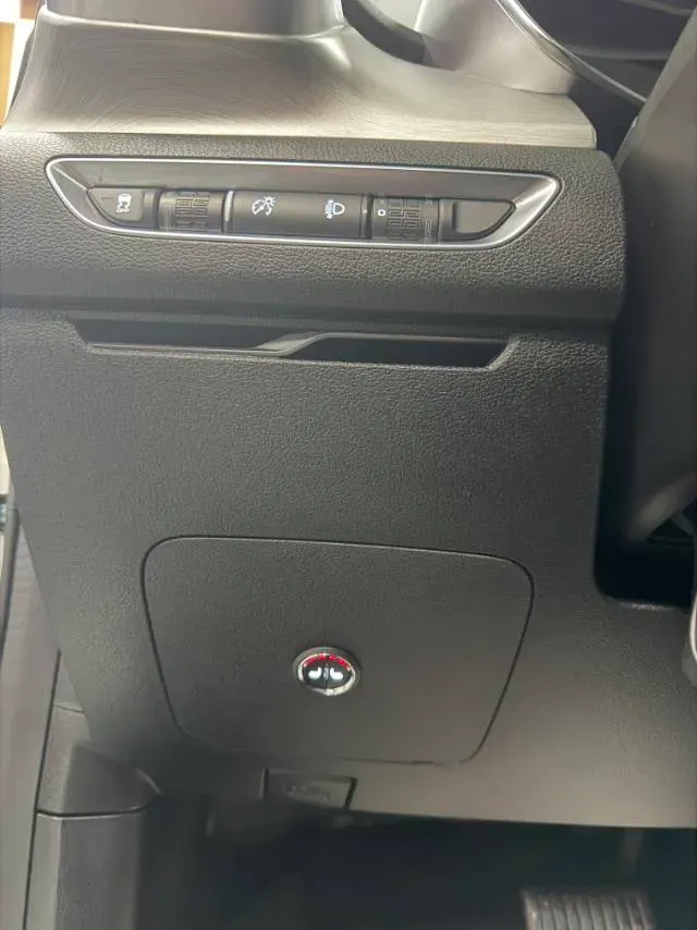 2021 Geely Coolray 1.4T 141HP L4 6DCT,autocango,china used car exporter,china ev exporter,chinese used car exporter,chinese used ev exporter