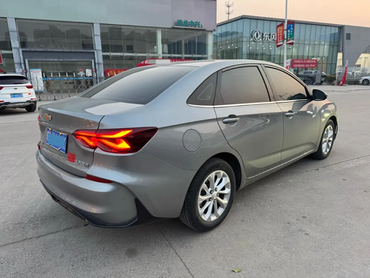 2024 Chevrolet Monza 1.5L 113HP L4 6DCT,autocango,china used car exporter,china ev exporter,chinese used car exporter,chinese used ev exporter