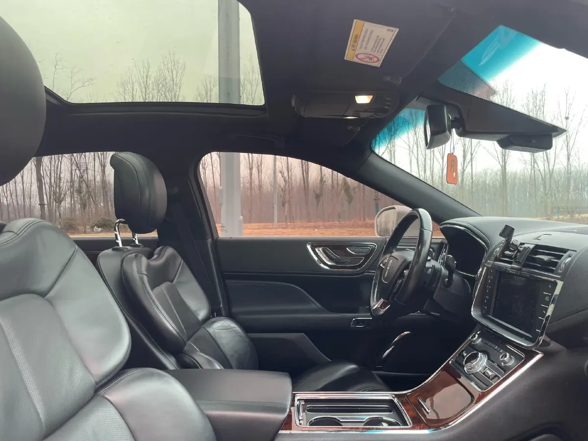 2018 Lincoln Continental 2.0T 261HP L4 6AT,autocango,china used car exporter,china ev exporter,chinese used car exporter,chinese used ev exporter