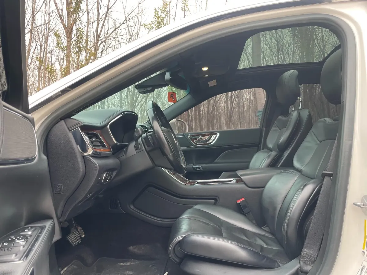 2018 Lincoln Continental 2.0T 261HP L4 6AT,autocango,china used car exporter,china ev exporter,chinese used car exporter,chinese used ev exporter