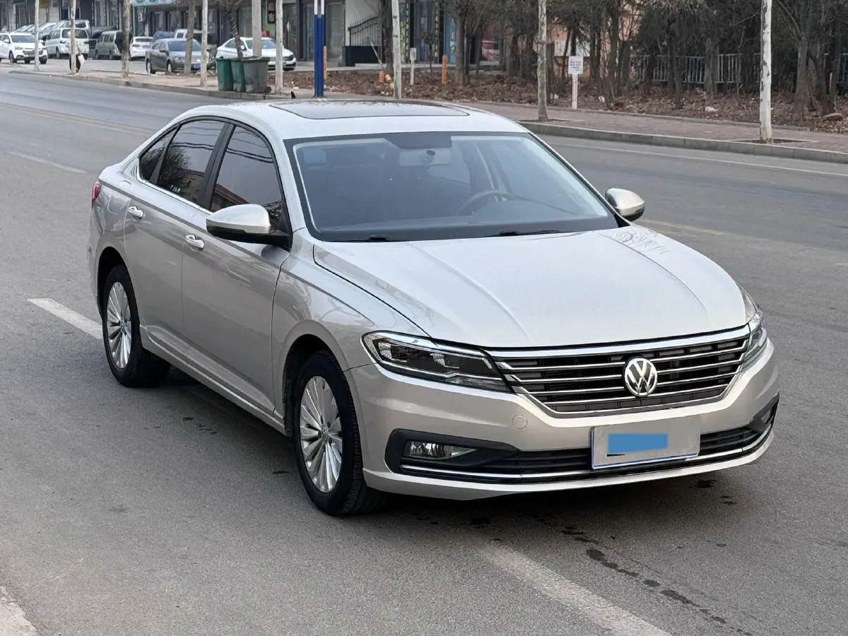 2018 Skoda Karoq 1.4T 150HP L4 7DCT,autocango,china used car exporter,china ev exporter,chinese used car exporter,chinese used ev exporter