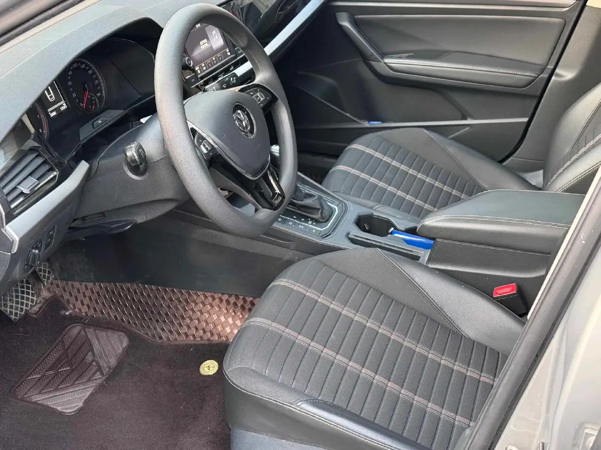 2018 Skoda Karoq 1.4T 150HP L4 7DCT,autocango,china used car exporter,china ev exporter,chinese used car exporter,chinese used ev exporter