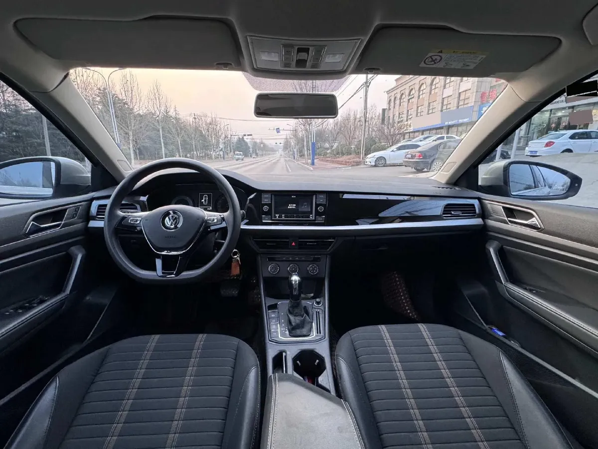 2018 Skoda Karoq 1.4T 150HP L4 7DCT,autocango,china used car exporter,china ev exporter,chinese used car exporter,chinese used ev exporter