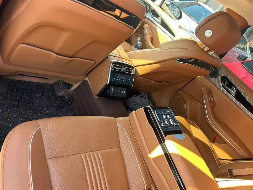 2020 HongQi H9 2.0T 252HP L4 7DCT,autocango,china used car exporter,china ev exporter,chinese used car exporter,chinese used ev exporter