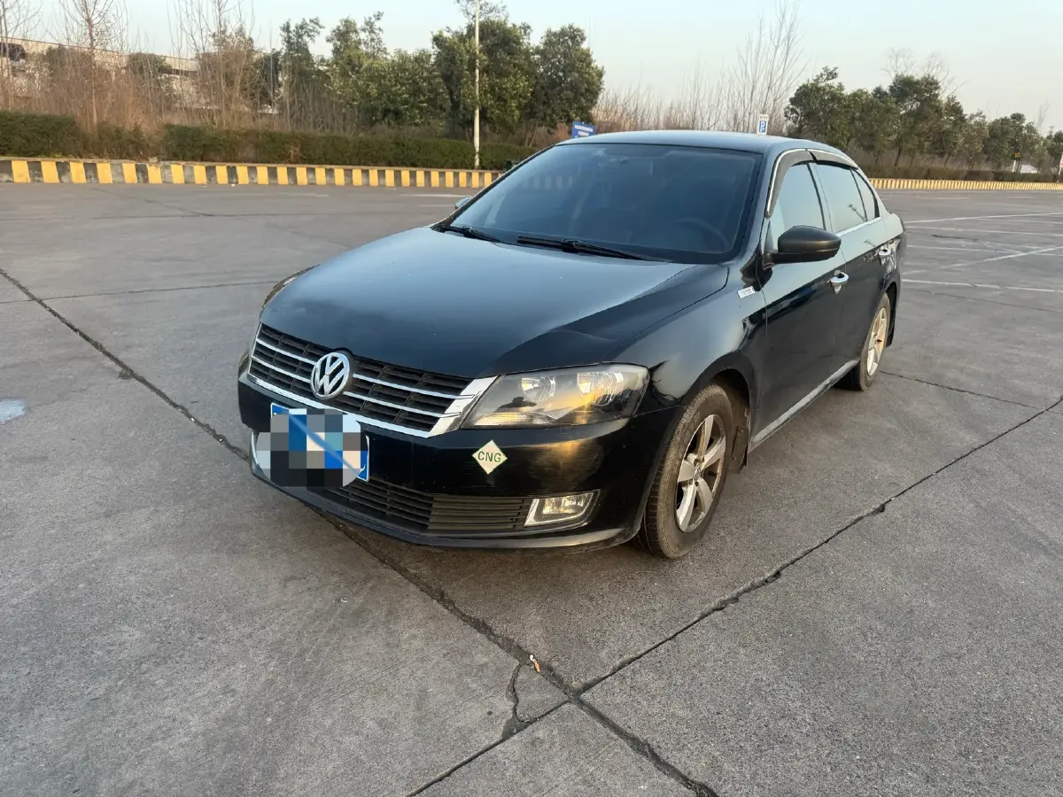 2015 Volkswagen Lavida 1.6L 110HP L4 5MT