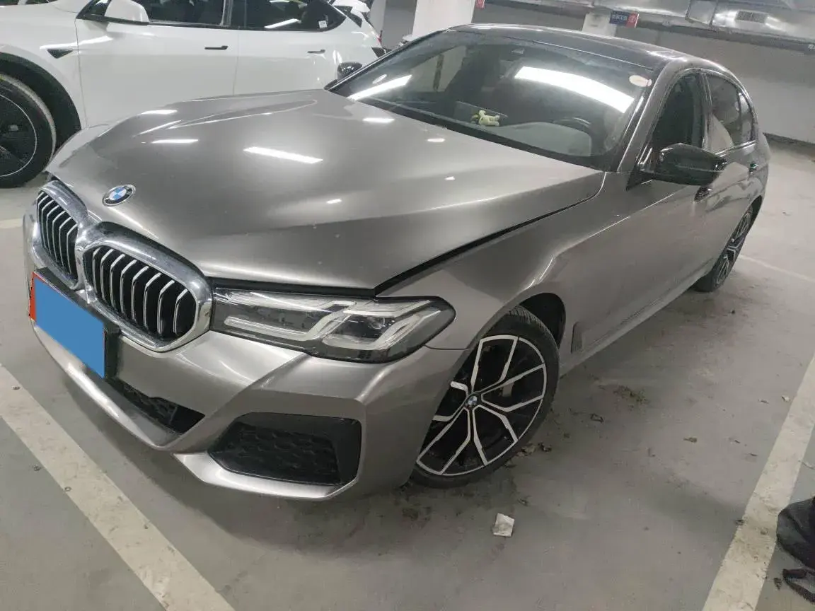 2022 BMW 5 Series 2.0T 252HP L4 8AT