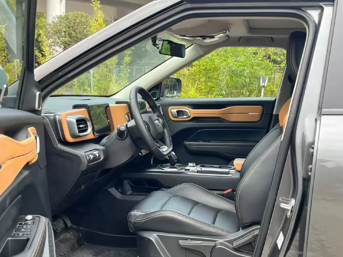 2020 Geely ICON 1.5T 177HP L3 7DCT,autocango,china used car exporter,china ev exporter,chinese used car exporter,chinese used ev exporter