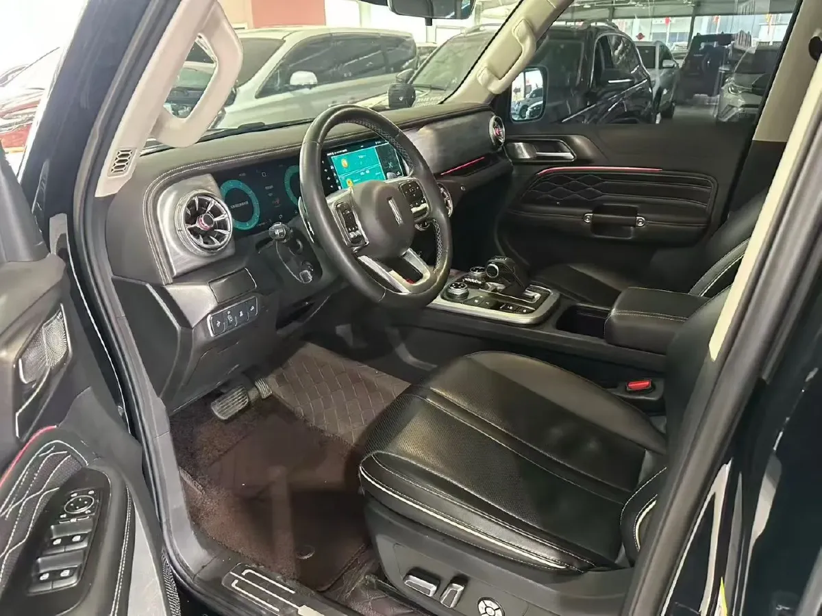 2021 Tank 300 2.0T 227HP L4 8AT,autocango,china used car exporter,china ev exporter,chinese used car exporter,chinese used ev exporter