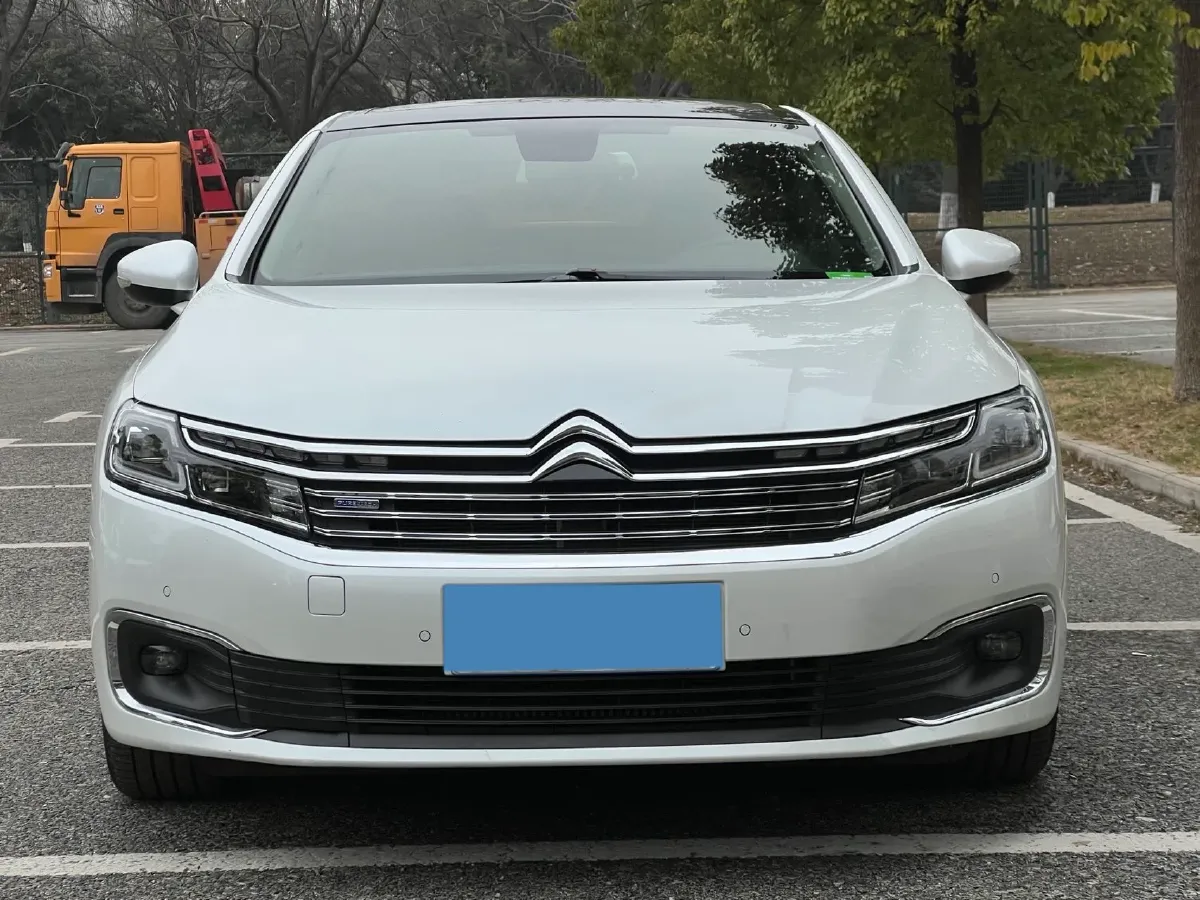 2020 Citroen C6 1.8T 211HP L4 8AT,autocango,china used car exporter,china ev exporter,chinese used car exporter,chinese used ev exporter