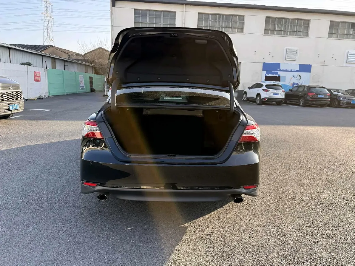 2019 Toyota Camry 2.5L 209HP L4 8AT,autocango,china used car exporter,china ev exporter,chinese used car exporter,chinese used ev exporter