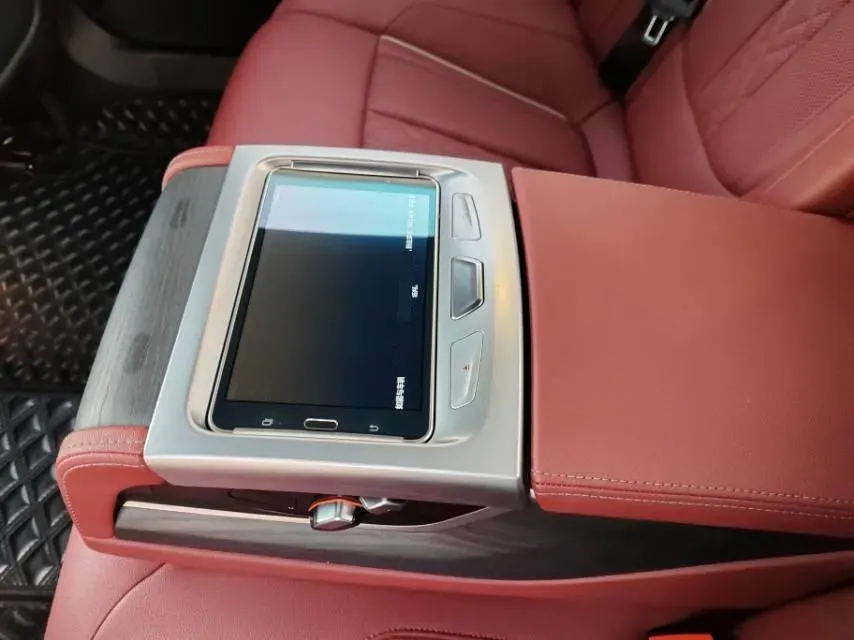 2021 BMW 5 Series 2.0T 252HP L4 8AT,autocango,china used car exporter,china ev exporter,chinese used car exporter,chinese used ev exporter