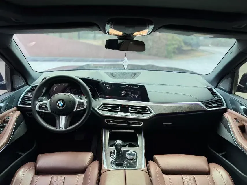 2022 BMW X5 3.0T 333HP L6 8AT,autocango,china used car exporter,china ev exporter,chinese used car exporter,chinese used ev exporter