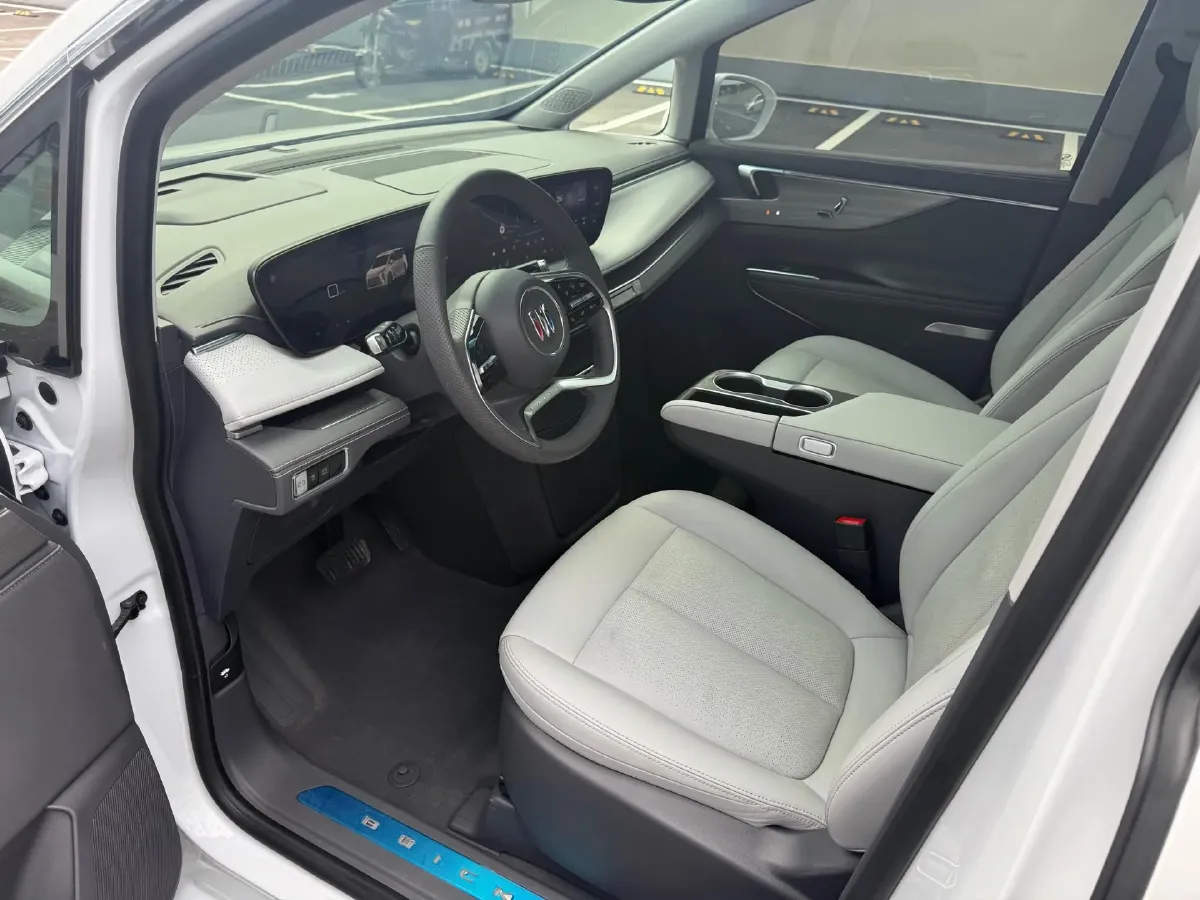 2025 Buick GL8 2.0T 237HP L4 9AT,autocango,china used car exporter,china ev exporter,chinese used car exporter,chinese used ev exporter