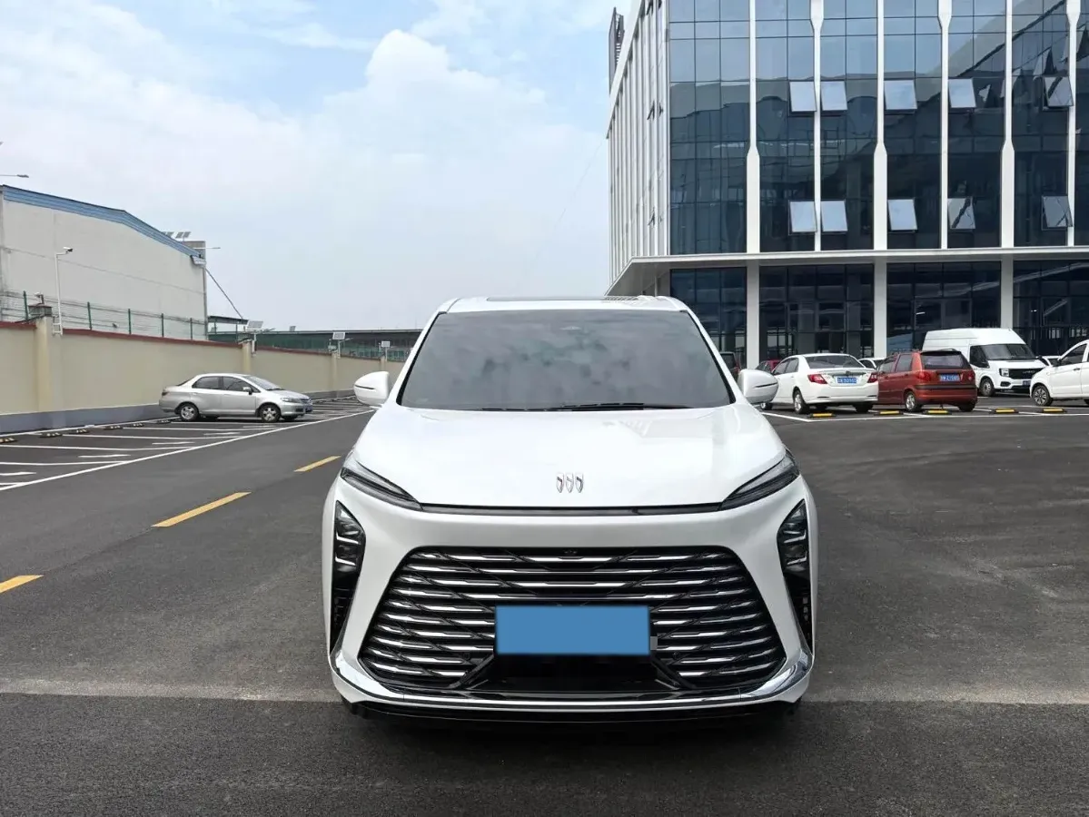 2025 Buick GL8 2.0T 237HP L4 9AT,autocango,china used car exporter,china ev exporter,chinese used car exporter,chinese used ev exporter