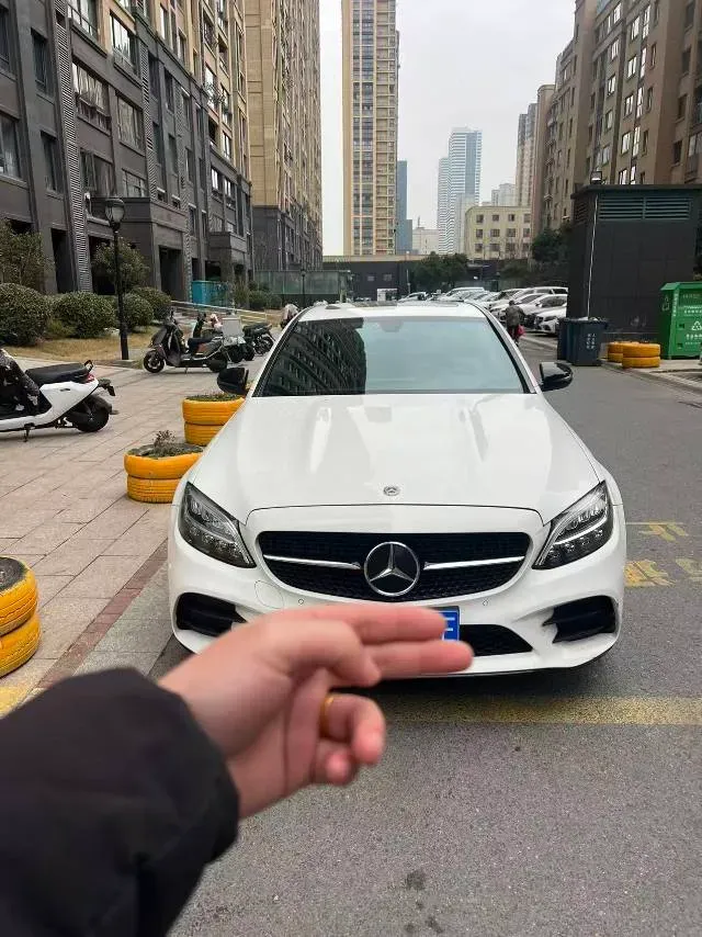 2021 Mercedes-Benz C Class 1.5T 184HP L4 9AT,autocango,china used car exporter,china ev exporter,chinese used car exporter,chinese used ev exporter