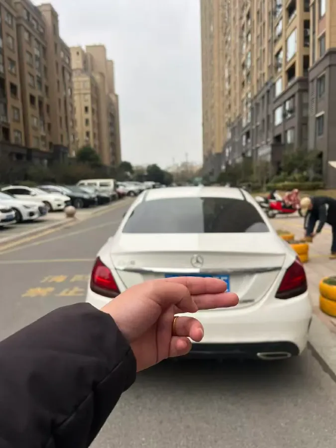 2021 Mercedes-Benz C Class 1.5T 184HP L4 9AT,autocango,china used car exporter,china ev exporter,chinese used car exporter,chinese used ev exporter