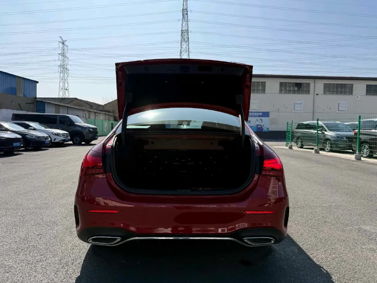 2024 Mercedes-Benz A Class 1.3T 163HP L4 7DCT,autocango,china used car exporter,china ev exporter,chinese used car exporter,chinese used ev exporter