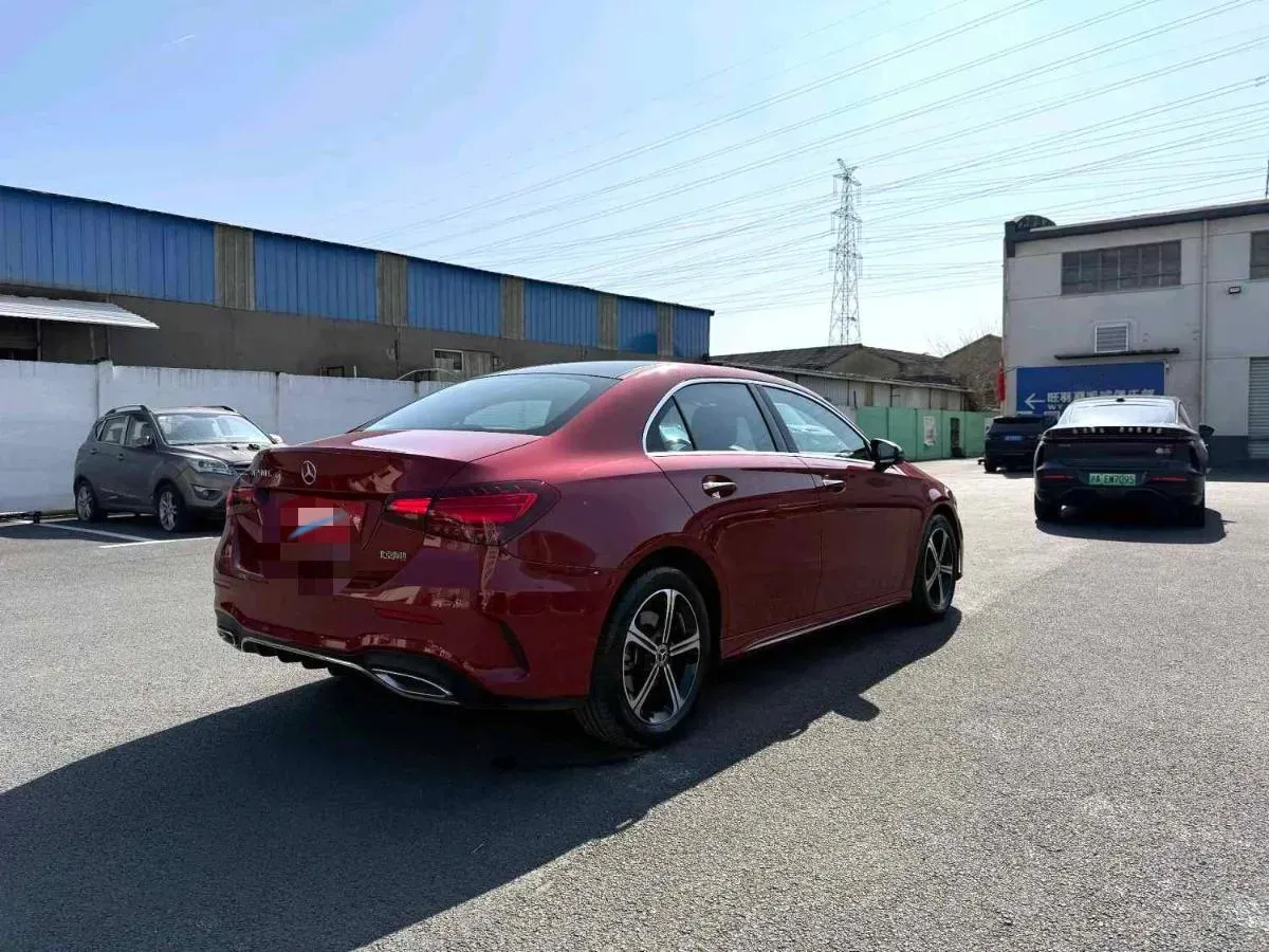 2024 Mercedes-Benz A Class 1.3T 163HP L4 7DCT,autocango,china used car exporter,china ev exporter,chinese used car exporter,chinese used ev exporter
