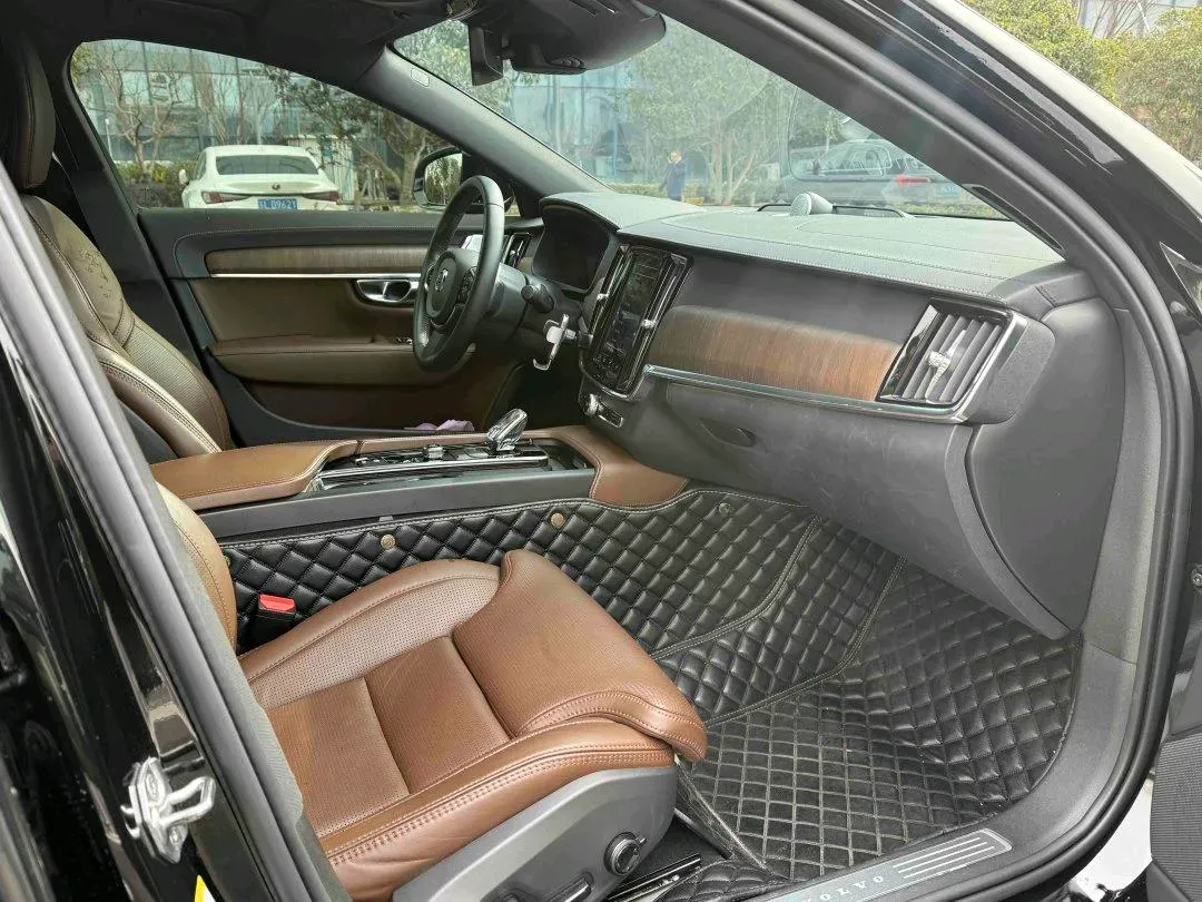 2021 Volvo S90 2.0T 250HP L4 8AT,autocango,china used car exporter,china ev exporter,chinese used car exporter,chinese used ev exporter