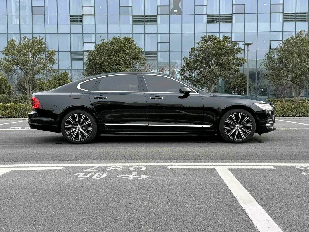 2021 Volvo S90 2.0T 250HP L4 8AT,autocango,china used car exporter,china ev exporter,chinese used car exporter,chinese used ev exporter