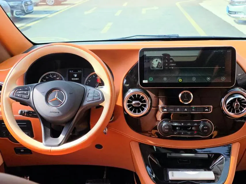 2021 Mercedes-Benz Vito 2.0T 211HP L4 9AT,autocango,china used car exporter,china ev exporter,chinese used car exporter,chinese used ev exporter