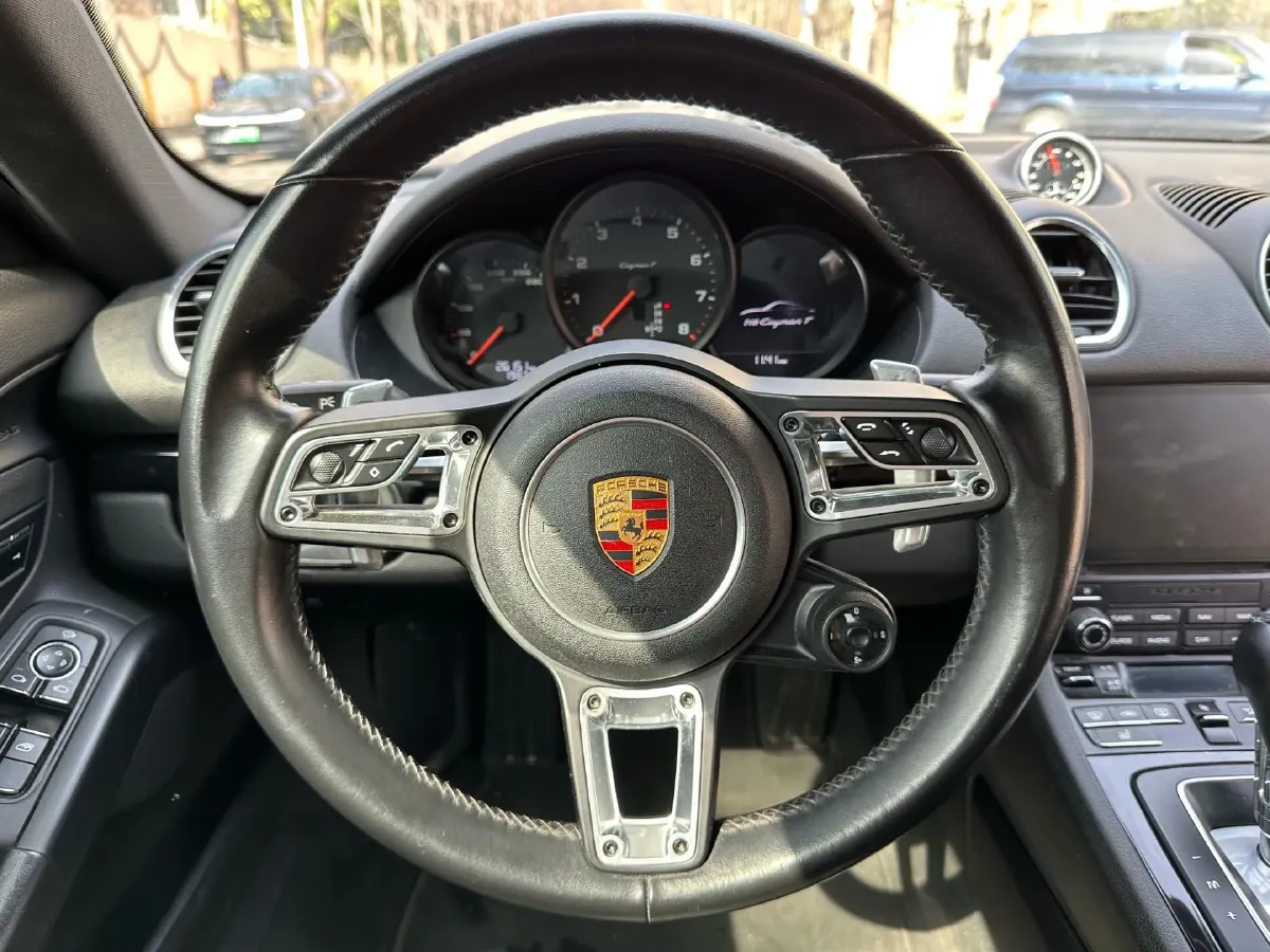 2020 Porsche 718 2.0T 250HP H4 7DCT,autocango,china used car exporter,china ev exporter,chinese used car exporter,chinese used ev exporter