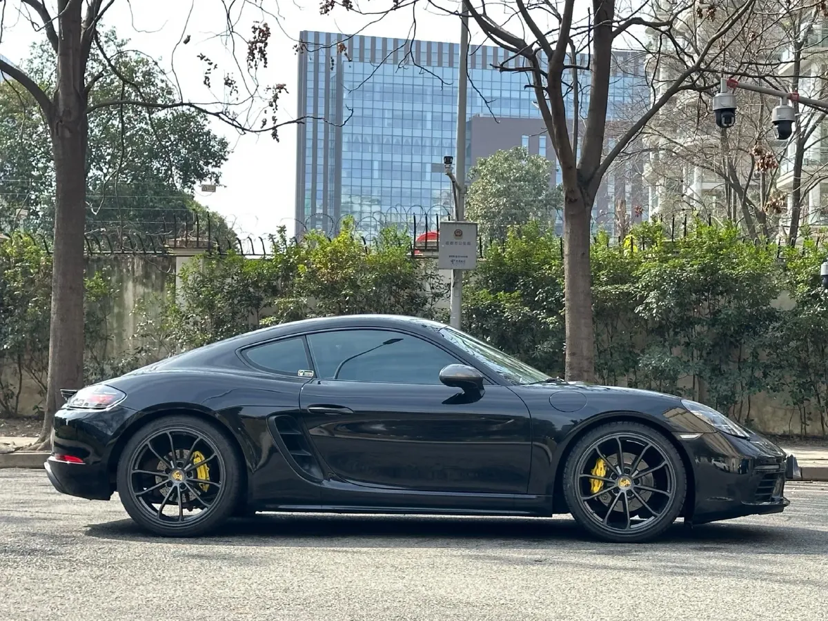 2020 Porsche 718 2.0T 250HP H4 7DCT,autocango,china used car exporter,china ev exporter,chinese used car exporter,chinese used ev exporter